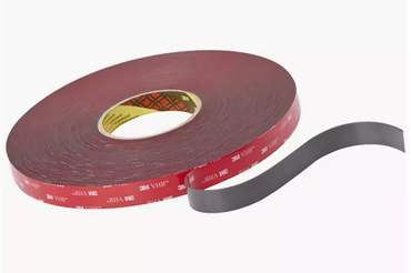 Термостойкая лента VHB GPH-110GF 3М™  выдерживает 230 градусов