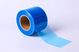 Пленка защитная самоклеящаяся